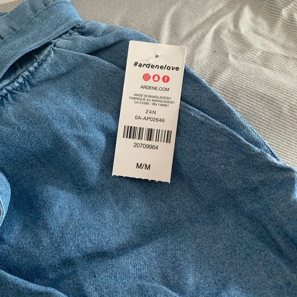 Woman’s pants - Picture 3 of 3